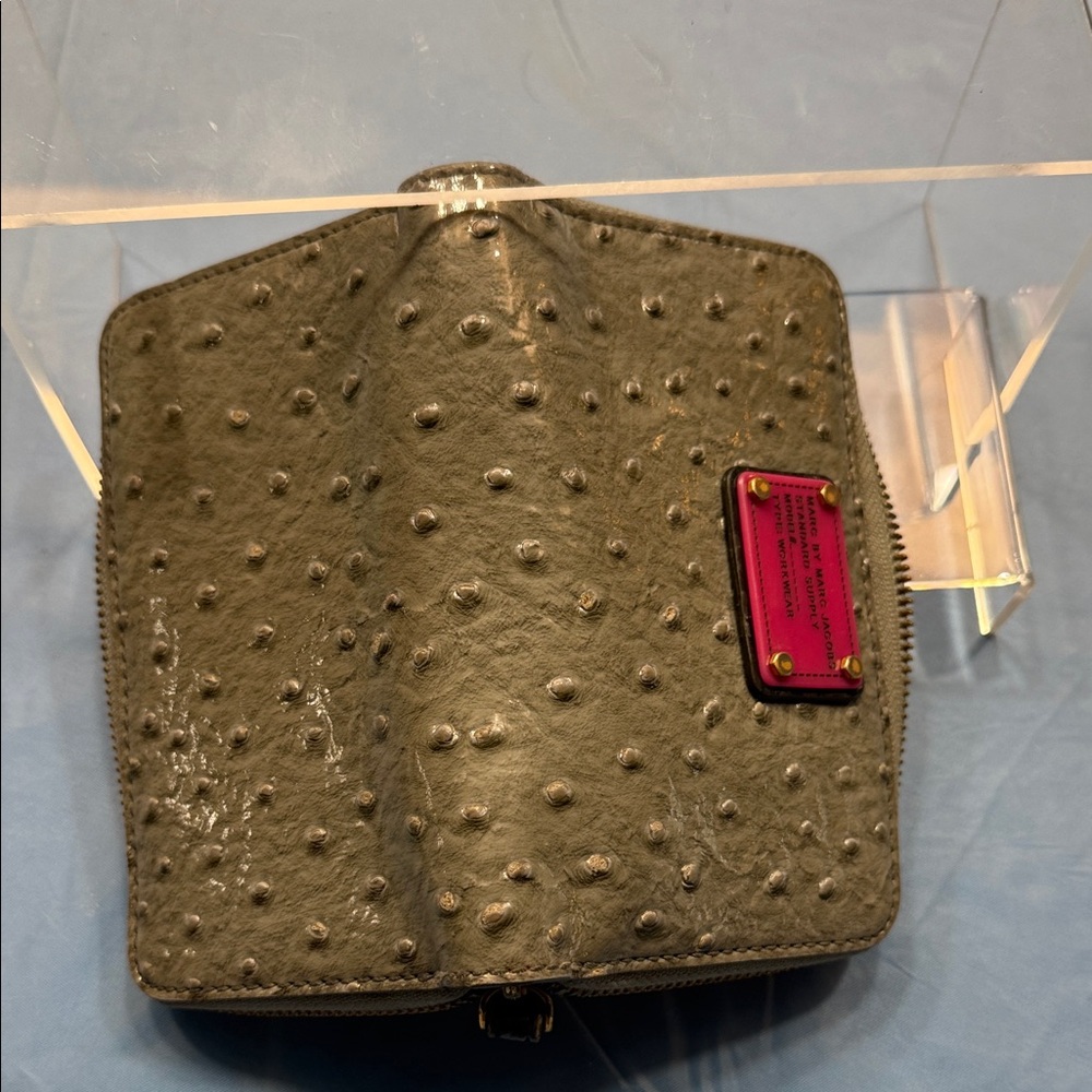 Marc Jacobs gray Wallet gently loved - Picture 4 of 4